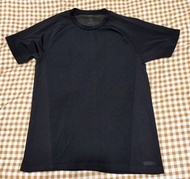 Uniqlo 排汗衣