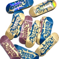 Club 9 Professional fingerboard deck. | Logo Spitz |