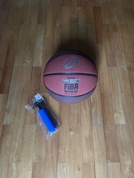 Tarmak BT500x Basketball (Size 6)