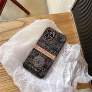 Casetify! Versace เคสไอโฟน Luxury brand เวอร์ซาเช่ เมดูซ่า phone cases for iphone 13 Pro Max i13 13pro 11 Pro Max i11 iX XS XR Xs MAX i7 i8 SE 7plus 8plus 7 PLUS 8 PLUS 12Pro 12 Pro Max Protective Back Cover