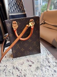 95新LV Petit Sac Plat 風琴包包(有單)
