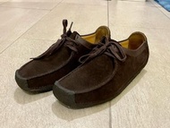 Clarks 鞋