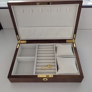 Jewelry Box Jewelry Box Jewelry Storage Box Jewelry Storage Box Jewelry Box Jewelry Storage Box Neck