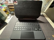 二手Apple正版精妙鍵盤適用於 iPad Pro&Air 11 吋 - 美式英文 - 黑色