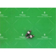 skru tappet nat size 8mm sepasang