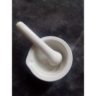 Mini ceramic mortar and pestle set