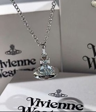 💎 Vivienne Westwood 西太后 冰川藍中號土星項鍊 | 新款限定色 | 經典Orb標誌 | 英國專櫃正品 |