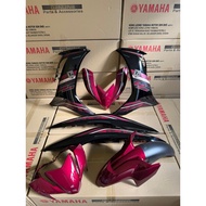 COVERSET LC135 V8 SE RED TITAN DPRME ORIGINAL HLY 100%