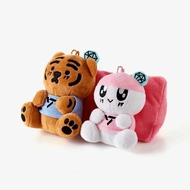 GANTUNGAN DollRK Seventeen Bongbongee x Tiger Music/ Seventeen Bag Doll Hanger