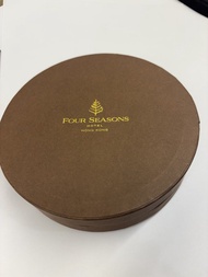 龍景軒 2009年 醇厚普洱茶餅（125克)  四季酒店 手信 house warming birthday gift four season christmas gift Yunnan Aged P