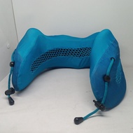Neck Pillow with MINUS LAST PIC Cabeau Evolution Cool Travel Pillow