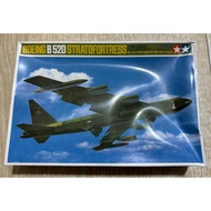 🔥Domestic Old Goods 1/100 B52 Bomber Plastic Assembly Model Non-Tamiya