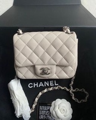 Chanel classic flap mini square🤍白色荔枝皮方胖子