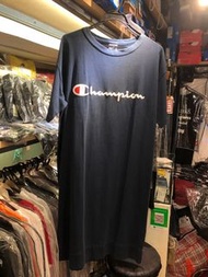 CW-P308 日版🇯🇵🇯🇵 Champion Tee連身裙 Size /M  100％new 100％real 100％deadstock  $600  (中間個刺繡造得相當靚👍🏻👍🏻）  油麻地交收