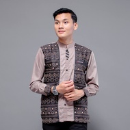 Baju Koko Pria Lengan Panjang Elrumi Terbaru Motif Suku Dayak Putih Kombinasi Batik