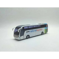[Ready Stock] 1/76 Corgi Paparazzi Bus haver fordwest 508 national express London Sithlo Airport exp