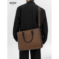 One-Shoulder Messenger Bag for Men - Laptop Friendly | 47/53cm