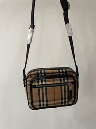 Burberry 復古格紋 斜孭袋 相機包 男女同款