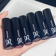 Ter HYNTOOR黑兔小黑管唇泥 HYNTOOR唇膏防粘杯唇膏光滑如天鹅绒 HYNTOOR Black Rabbit Little Black Tube Lipstick HYNTOOR Lips