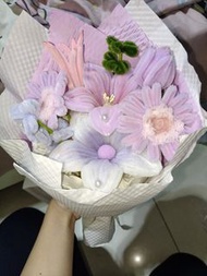 手工扭扭棒花束紫色