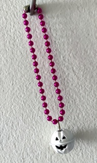 สร้อยคอแมว สร้อยคอหมา ปลอกคอ โซ่ไข่ปลา เคลือบสีสดๆ ขนาดรอบคอ 6-16 นิ้ว กระพรวน ฮัลโลวีน (SKU 0002)