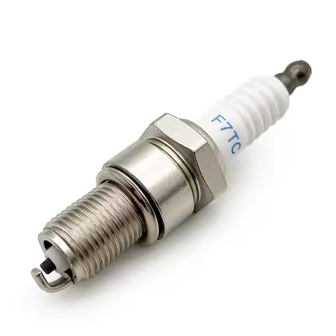 F7TC Spark Plug for Garden Machinery 4 Stroke Engine GX120 GX160 GX200 GX240 GX270 GX340 GX390