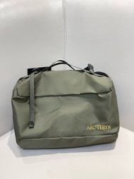 💥現貨💥 輕量防潑水高機能日常休閒斜背包 ARC'TERYX Heliad 6L Crossbody