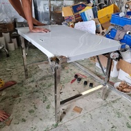 Bàn inox kích thước 50cm x 80cm cao 50cm và 75cm  chân xếp lại gọn .