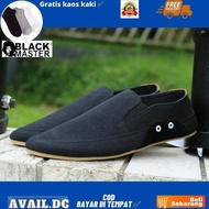 sepatu casual pria slip on kanvas black master gucci