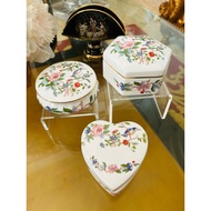 Aynsley England Jewelry Case Tricket Covered Box Luxurious Beautiful