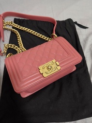 Chanel Boy 粉色鏈條包