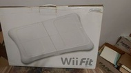 Wii 主機+Fit平衡板組合(含遊戲片）+手把*2