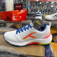 Multifunctional Hundred Hyperspike hndrd Shoes