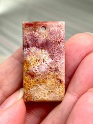 印度尼西亞珊瑚玉吊墜附咖啡色中國結