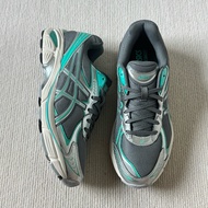 Genuine GT-2160 Sneakers, No Packaging Box, Size. 9 Dollars KGTA.