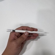 Apple Pencil C 完美靚 香港港行完美靚機靚電池鋪頭開單保障全原裝正品可以放心使用放心購買可以放心使用無維修過無任何暗毛病有店開單寫明保6個月加15日質量包退包換保障可以使用組合式付款有同