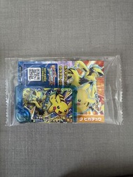 Pokemon Frienda  Card 比卡超加電貓合體卡