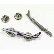Aircraft Lapel Pin Airlines A350 XWB 5cm Metal pin