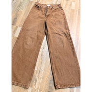 Low-Waist Wide-Leg Jeans