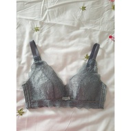 Si bra size 70/75 B with blue lace and rubber lining