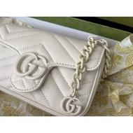 热销 matchg box
size：16.511cm
 ggmarmont bodypack
it can be used as a waist Beg or an armpit
configure