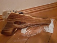 木製射橡皮圈手槍