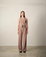 TIYA V VEST เสื้อกั๊กคอวี มี buckle ด้านหลัง สามารถปรับเอวได้ PREORDER 14-20 DAYS