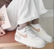 全新 Nike sneakers男女情侶款悠閒鞋波鞋運動鞋休閒鞋鞋子sport shoes sportty wearing出街返工返學輕便舒服鞋生日禮物送禮節日禮物birthday gifts 輕跑鞋
