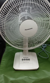 Panasonic白色 座枱風扇
