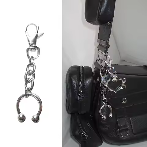 Punk Charm Horseshoe Clip Keychain Korean Fashion Geometric Backpack Pendant Goth Accessories Keycha