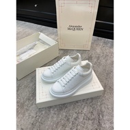 Alexander McQueen 2025 Early Spring New Style Thick-Soled White Shoes Couple Casual Sports Shoes