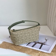 Loewe 羅意威 Cubi Anagram 小號提花飯盒包手提單肩腋下包