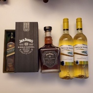 Whisky 日本 Jack Daniel Johnnie walker 送白酒2支