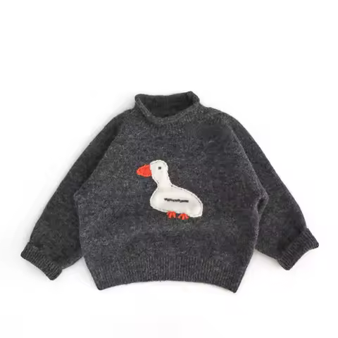 Autumn New Kids Sweaters Turtleneck Girls Knitwear Cute Duck Emboridery Boys Knit Pullover Kids Clot